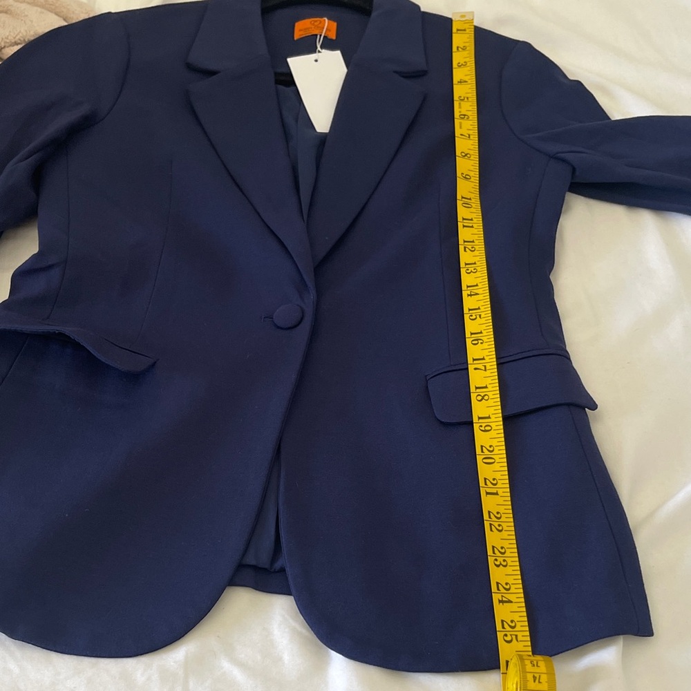 Classic Navy Women's Blazer - Picture 8 of 12